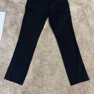 White House Black Market 6 R slim leg  Black Straight-Leg Dress Pants